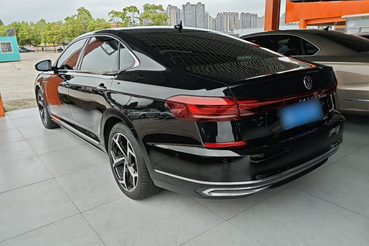 Used Volkswagen Passat 2024 380TSI Starry Dragon Edition Rear Left 45 Deg