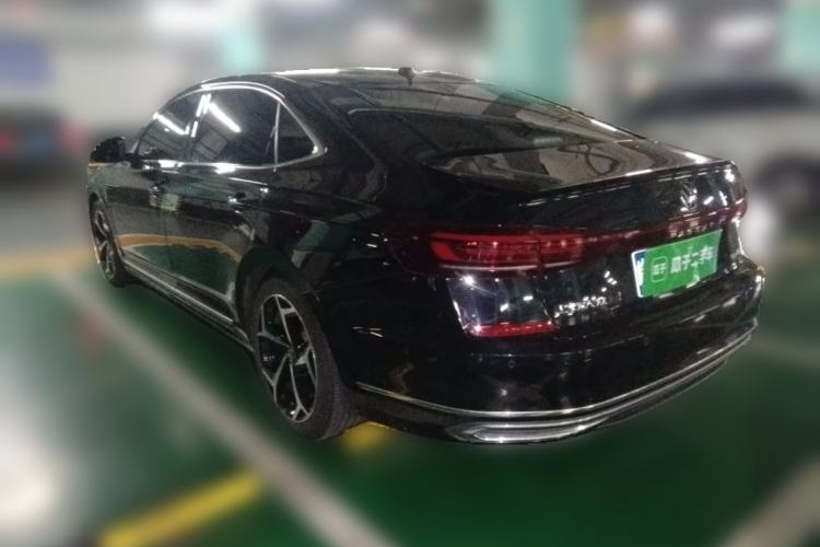 Used Volkswagen Passat 2024 380TSI Starry Luxury Edition Rear Left 45 Deg