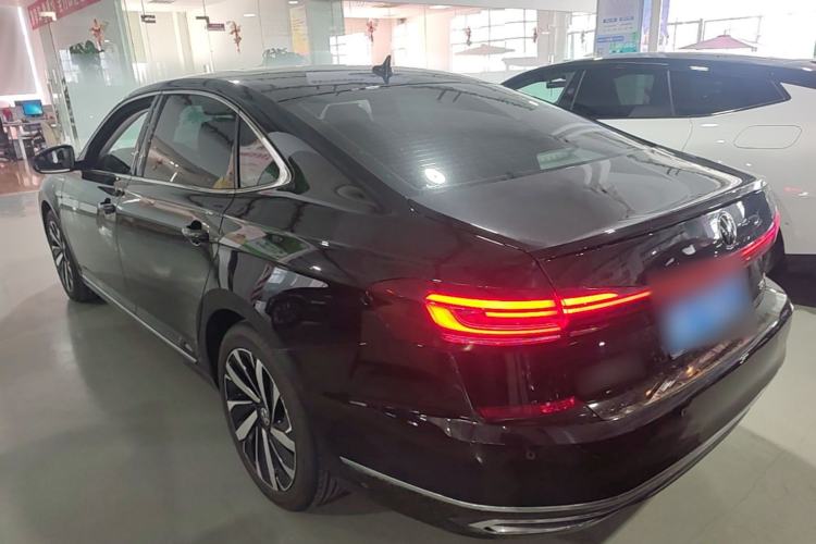 Used Volkswagen Passat 2024 380TSI Dragon Edition Rear Left 45 Deg