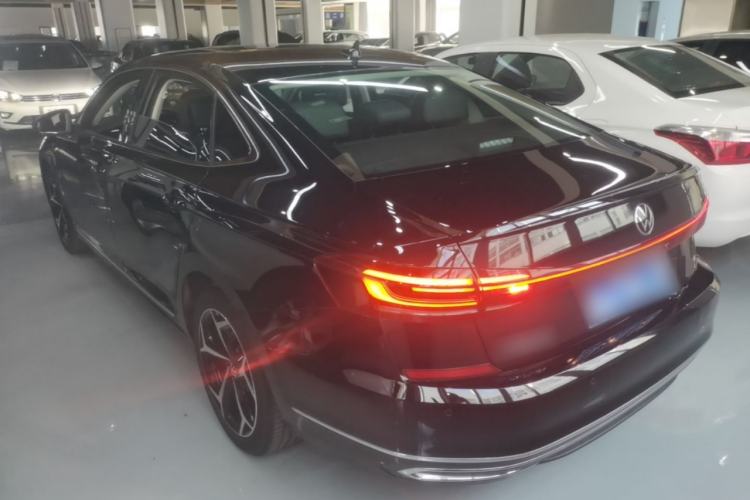 Used Volkswagen Passat 2024 380TSI Starry Elite Edition Rear Left 45 Deg