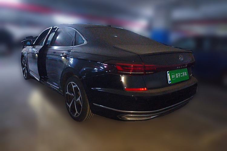 Used Volkswagen Passat 2024 380TSI Starry Luxury Edition Rear Left 45 Deg
