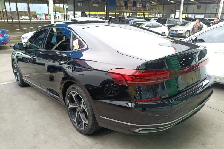Used Volkswagen Passat 2024 380TSI Starry Elite Edition Rear Left 45 Deg