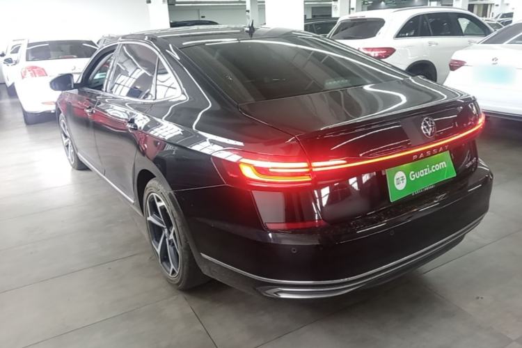 Used Volkswagen Passat 2024 330TSI Starry Elite Edition Rear Left 45 Deg