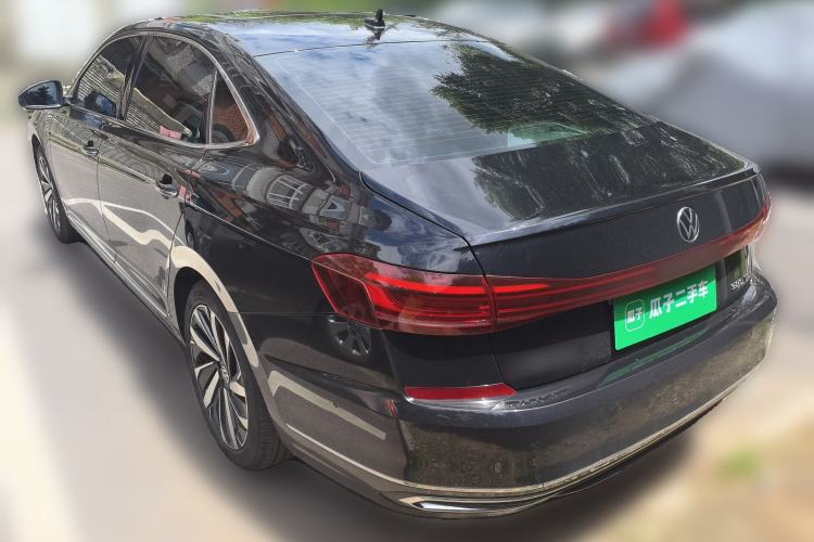 Used Volkswagen Passat 2024 380TSI Luxury Edition Rear Left 45 Deg