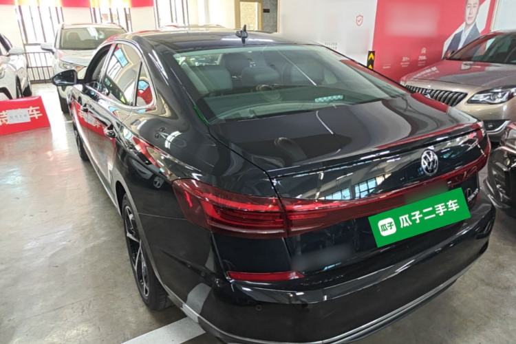Used Volkswagen Passat 2024 330TSI Starry Elite Edition Rear Left 45 Deg
