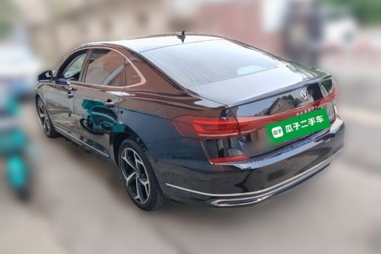 Used Volkswagen Passat 2024 330TSI Starry Elite Edition Rear Left 45 Deg