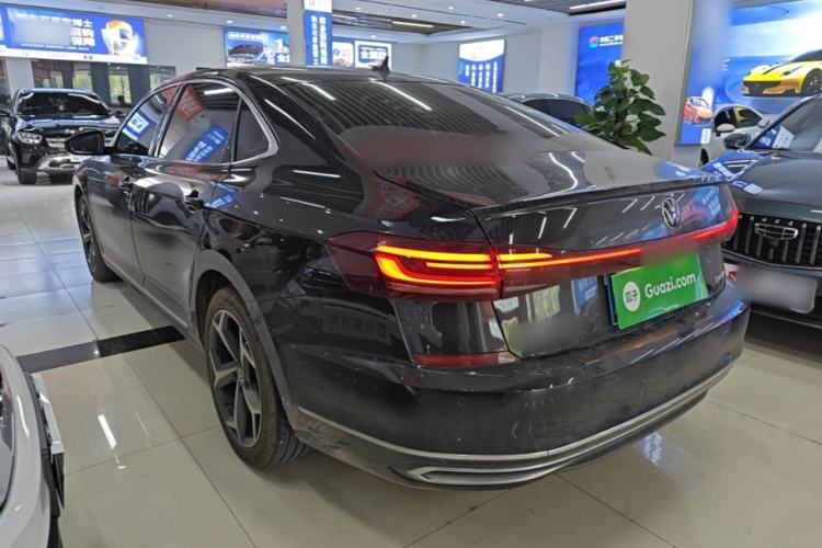 Used Volkswagen Passat 2024 330TSI Starry Elite Edition Rear Left 45 Deg