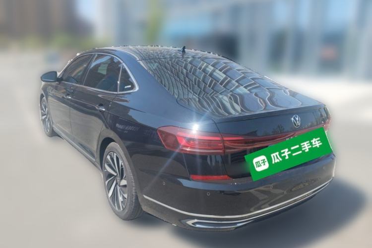 Used Volkswagen Passat 2024 380TSI Dragon Glory Edition Rear Left 45 Deg
