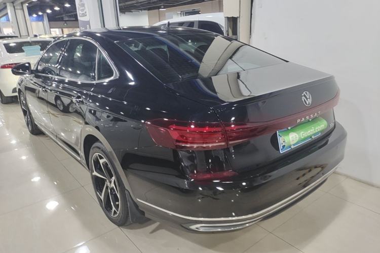 Used Volkswagen Passat 2024 330TSI Starry Elite Edition Rear Left 45 Deg