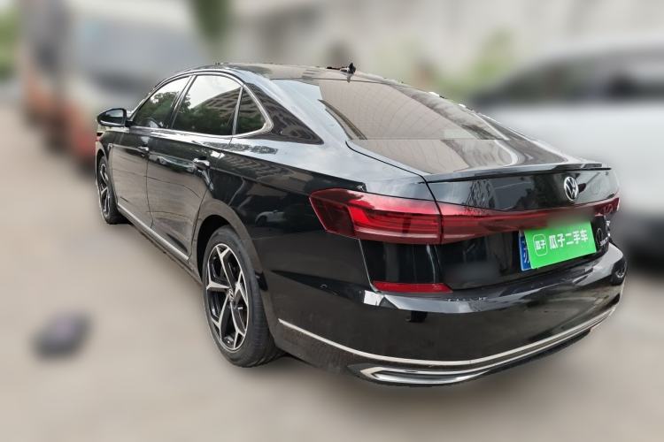 Used Volkswagen Passat 2024 330TSI Starry Elite Edition Rear Left 45 Deg