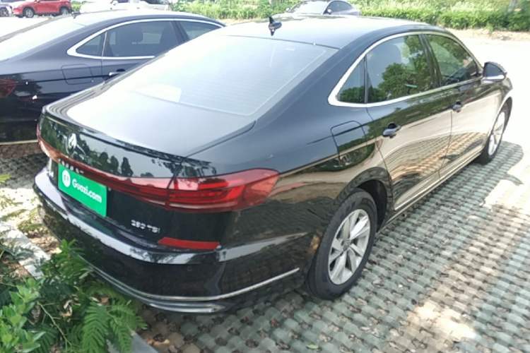 Used Volkswagen Passat 2024 280TSI Business Edition Rear Right 45 Deg