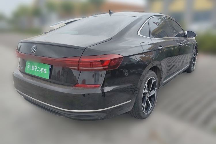 Used Volkswagen Passat 2024 330TSI Starry Elite Edition Rear Right 45 Deg