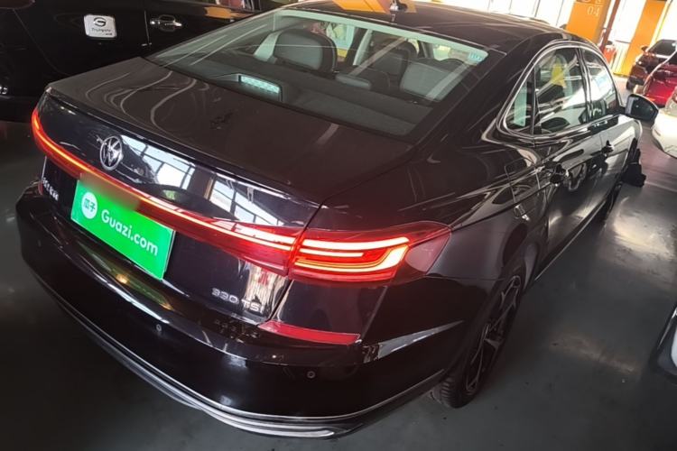 Used Volkswagen Passat 2024 330TSI Starry Elite Edition Rear Right 45 Deg