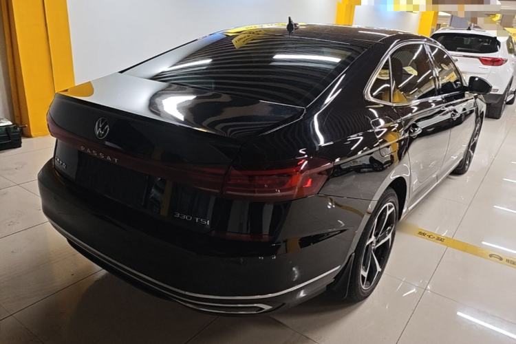 Used Volkswagen Passat 2024 330TSI Starry Elite Edition Rear Right 45 Deg
