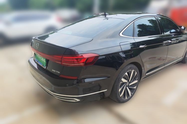 Used Volkswagen Passat 2024 380TSI Dragon Glory Edition Rear Right 45 Deg