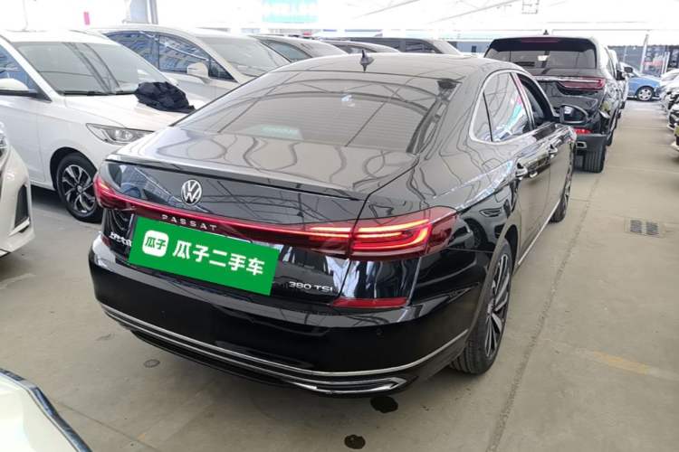 Used Volkswagen Passat 2024 380TSI Dragon Glory Edition Rear Right 45 Deg