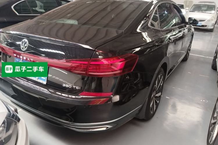 Used Volkswagen Passat 2024 380TSI Luxury Edition Rear Right 45 Deg