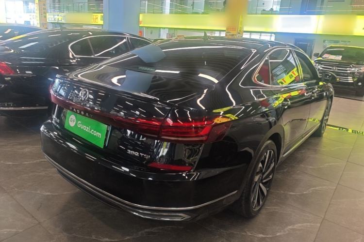 Used Volkswagen Passat 2024 380TSI Luxury Edition Rear Right 45 Deg
