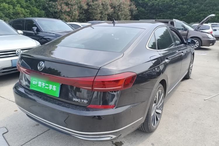 Used Volkswagen Passat 2024 380TSI Dragon Glory Edition Rear Right 45 Deg