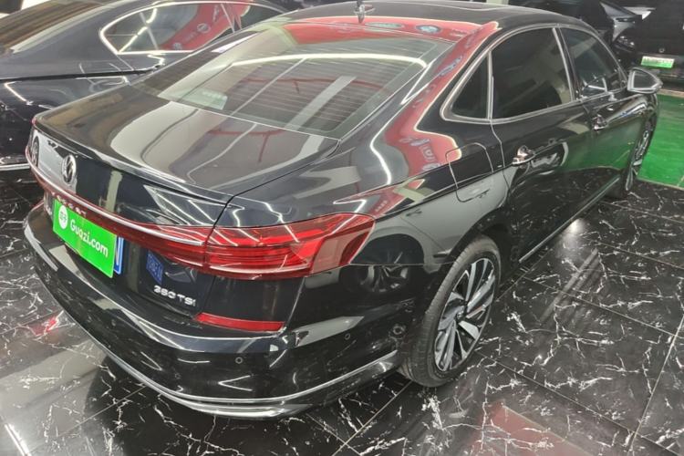 Used Volkswagen Passat 2024 380TSI Luxury Edition Rear Right 45 Deg