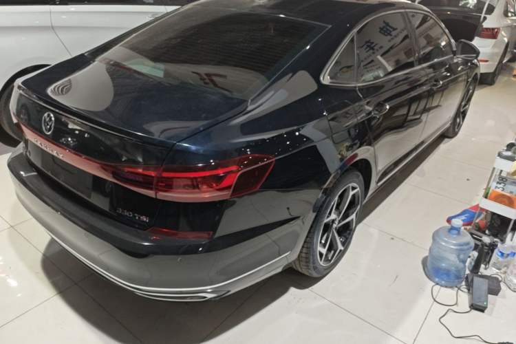 Used Volkswagen Passat 2024 330TSI Starry Elite Edition Rear Right 45 Deg