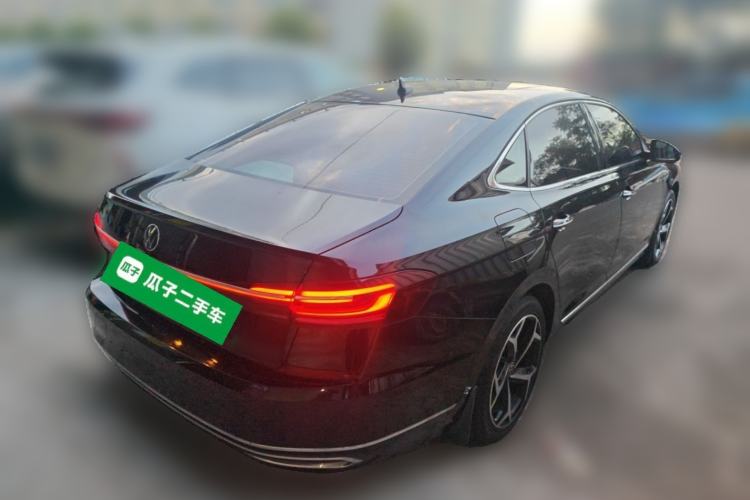 Used Volkswagen Passat 2024 330TSI Starry Elite Edition Rear Right 45 Deg