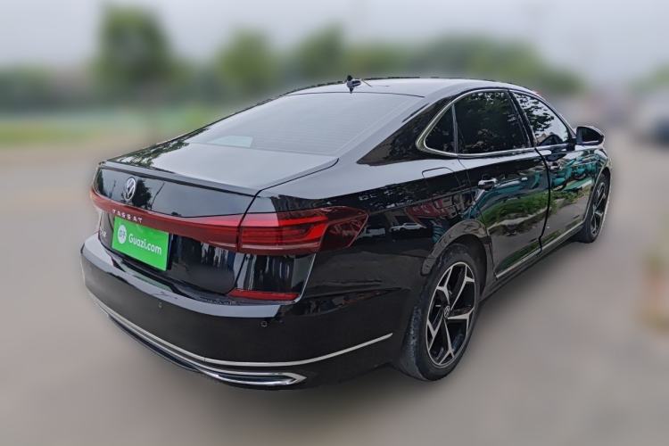 Used Volkswagen Passat 2024 380TSI Starry Elite Edition Rear Right 45 Deg