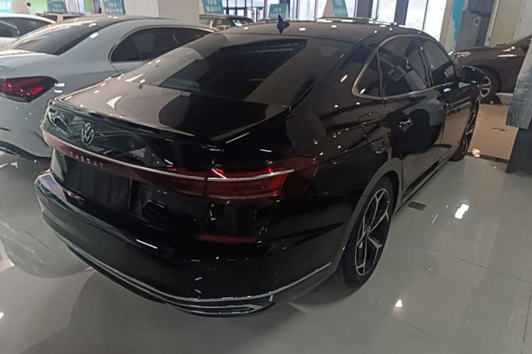 Used Volkswagen Passat 2024 380TSI Starry Elite Edition Rear Right 45 Deg