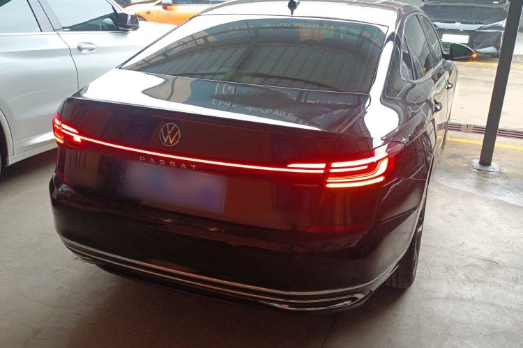 Used Volkswagen Passat 2024 330TSI Starry Elite Edition Rear Right 45 Deg