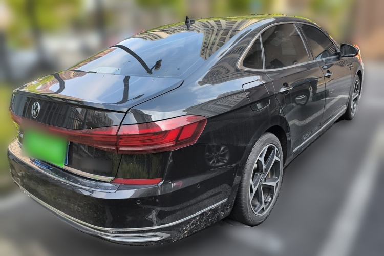 Used Volkswagen Passat 2024 380TSI Starry Luxury Edition Rear Right 45 Deg