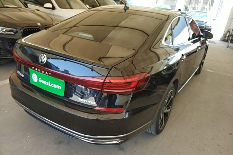 Used Volkswagen Passat 2024 380TSI Starry Luxury Edition Rear Right 45 Deg