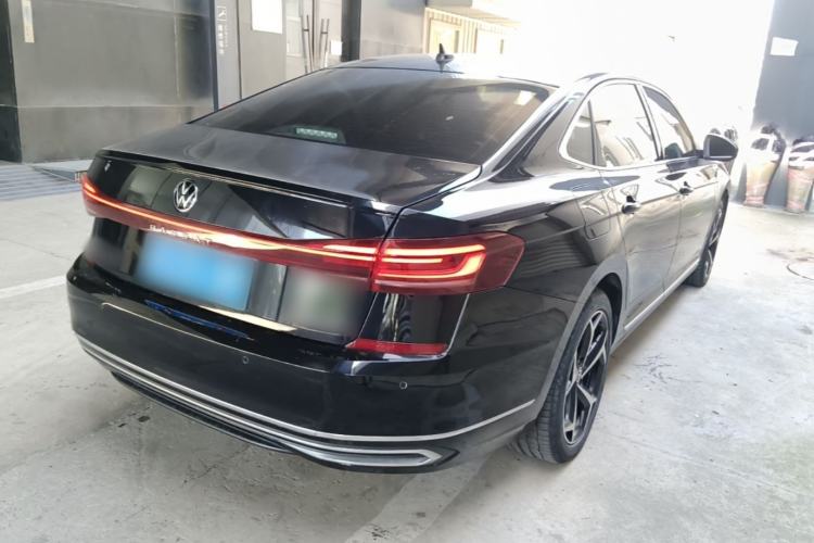 Used Volkswagen Passat 2024 380TSI Starry Elite Edition Rear Right 45 Deg