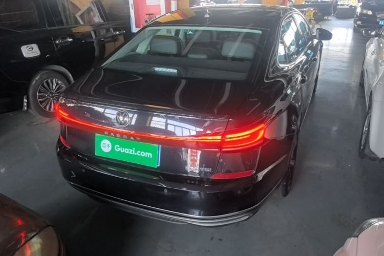 Used Volkswagen Passat 2024 330TSI Starry Elite Edition Rear Right 45 Deg
