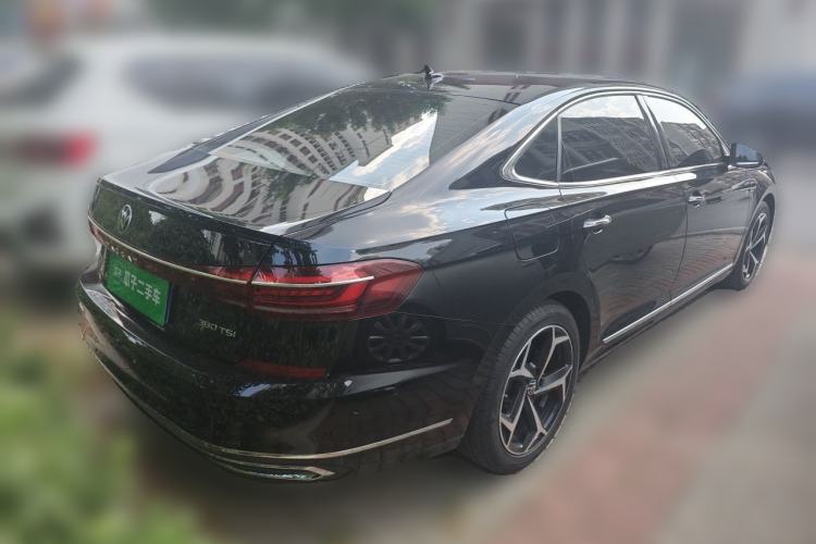 Used Volkswagen Passat 2024 380TSI Starry Luxury Edition Rear Right 45 Deg