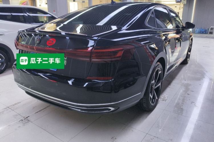 Used Volkswagen Passat 2024 380TSI Starry Dragon Edition Rear Right 45 Deg