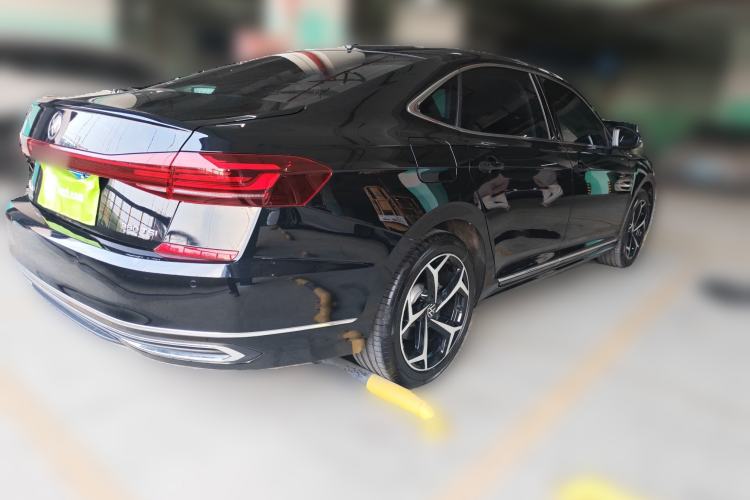 Used Volkswagen Passat 2024 380TSI Starry Dragon Edition Rear Right 45 Deg
