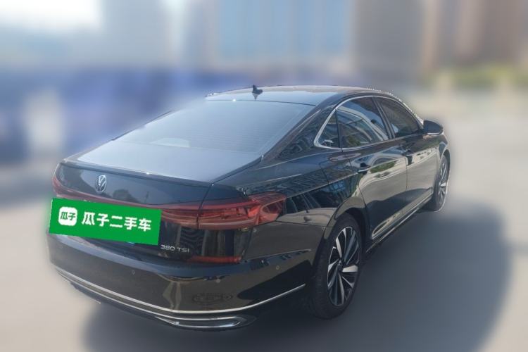 Used Volkswagen Passat 2024 380TSI Dragon Glory Edition Rear Right 45 Deg
