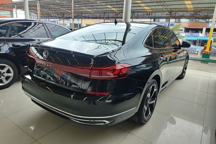 Used Volkswagen Passat 2024 380TSI Starry Luxury Edition Rear Right 45 Deg