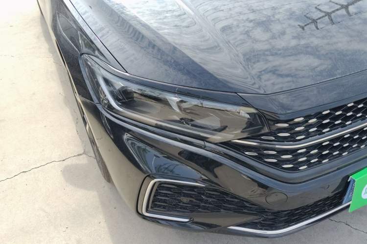 Used Volkswagen Passat 2024 380TSI Starry Dragon Edition Right Front Headlight