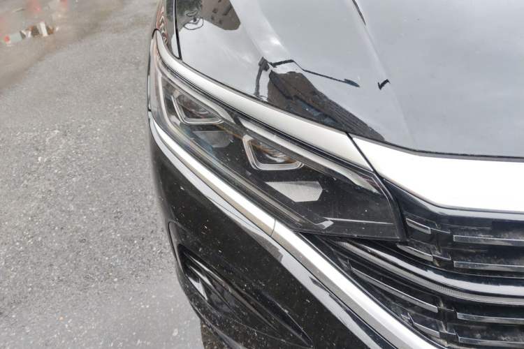 Used Volkswagen Passat 2024 380TSI Dragon Glory Edition Right Front Headlight