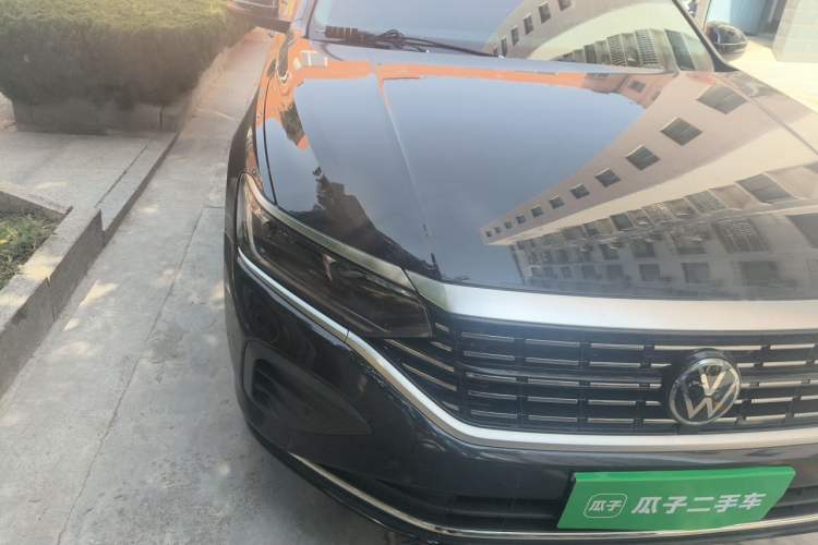 Used Volkswagen Passat 2024 330TSI Elite Edition Right Front Headlight