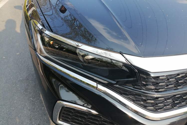 Used Volkswagen Passat 2024 380TSI Starry Elite Edition Right Front Headlight