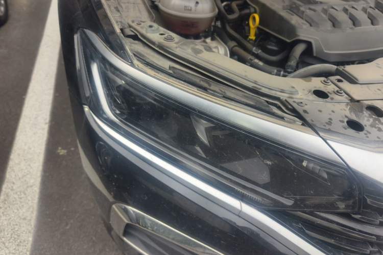 Used Volkswagen Passat 2024 330TSI Elite Edition Right Front Headlight