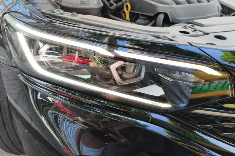 Used Volkswagen Passat 2024 380TSI Starry Luxury Edition Right Front Headlight