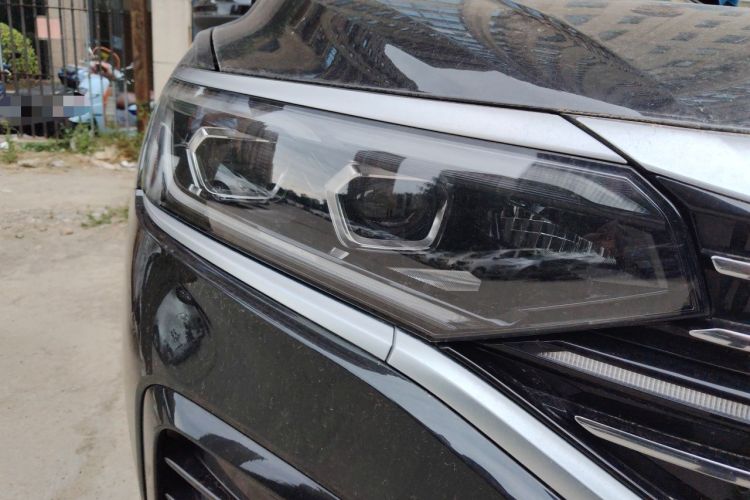 Used Volkswagen Passat 2024 380TSI Luxury Edition Right Front Headlight