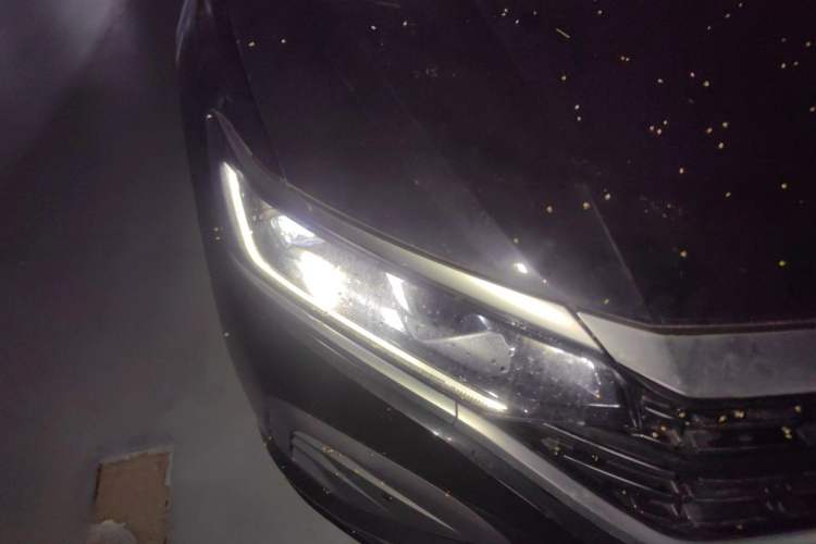 Used Volkswagen Passat 2024 380TSI Dragon Edition Right Front Headlight