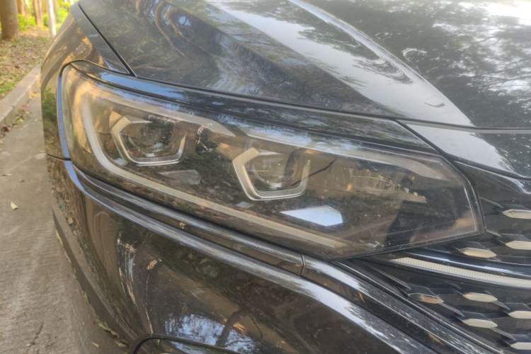 Used Volkswagen Passat 2024 380TSI Starry Luxury Edition Right Front Headlight