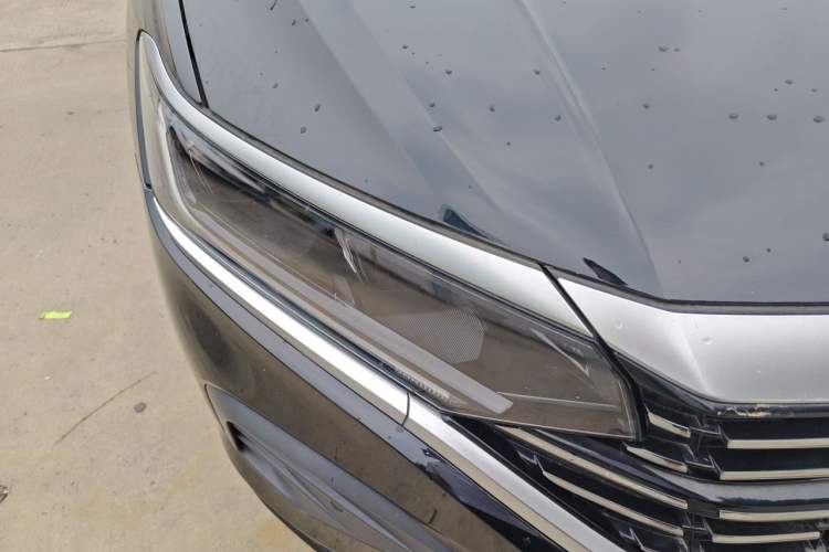 Used Volkswagen Passat 2024 380TSI Dragon Edition Right Front Headlight
