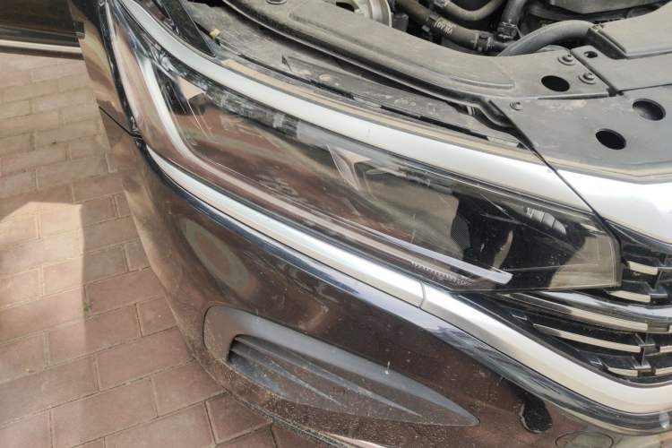 Used Volkswagen Passat 2024 380TSI Elite Edition Right Front Headlight