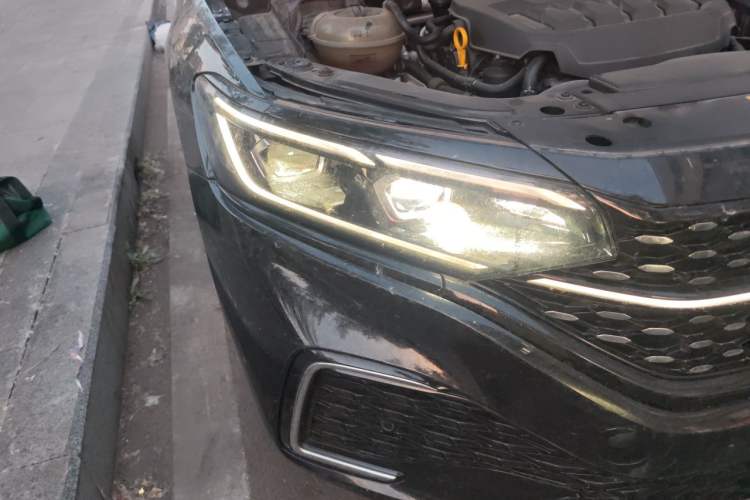 Used Volkswagen Passat 2024 380TSI Starry Luxury Edition Right Front Headlight